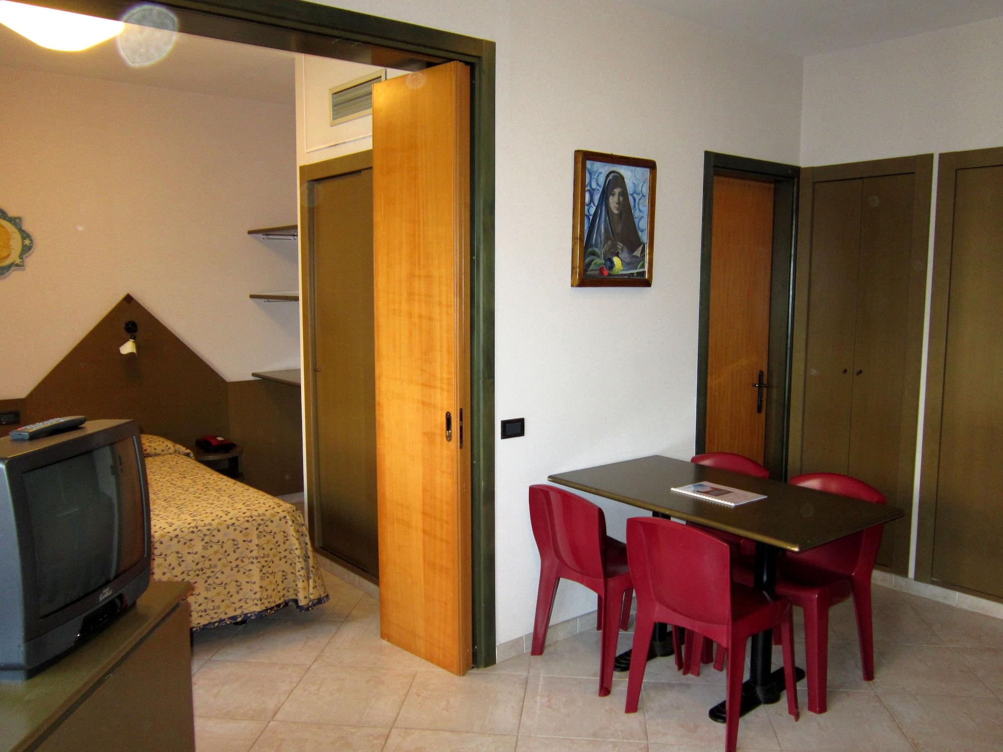 Hotel Addaura Village E Congressi 3*